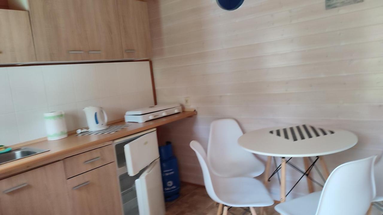 Pietrowe Domki Klif 6Os,Duze Tarasy Dzika Plaza Laka Bociek Duze Tarasy Szlaki Rowerowe Pieski 25Zldzien Debina  Exterior foto